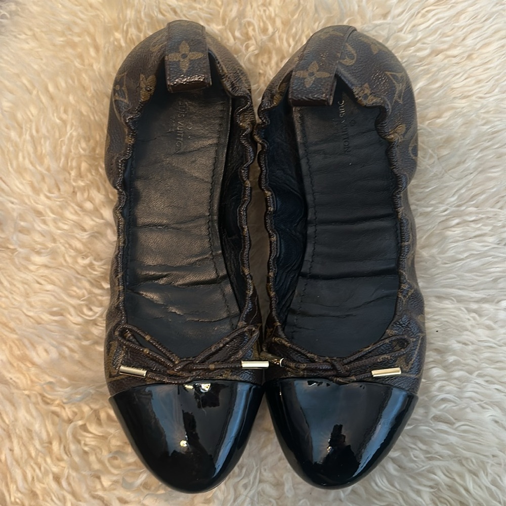 Louis Vuitton Ballet Flats
